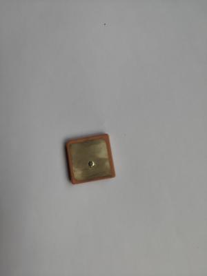 China Vehicle GPS Chip Antenna 1575.42Mhz Active 50ohm Output Impedance for sale