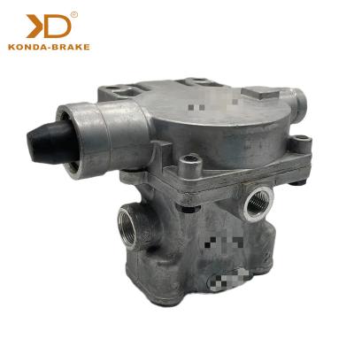China 9710021520 Truck Air Brake Relay Valve 2 Way For European Truck for sale