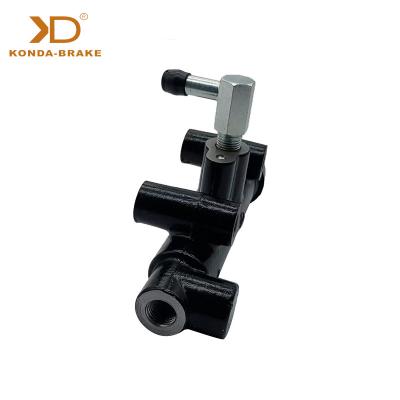 China 1-47500-239-2 Clutch master cylinder 1-47500-239-1 1-47500-239-2 for FRR FSR FTR FSS truck parts à venda