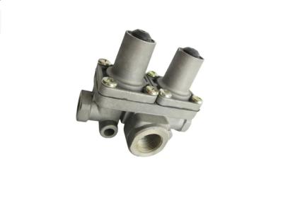 China Two Circult Protection Air Brake Valve 9347000400 314008011 5000514869 0014314606 0867660 For MB DAFF for sale