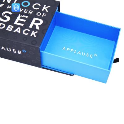China OEM Luxury Gift Packaging Boxes CMYK Printing Foldable Magnetic Box à venda