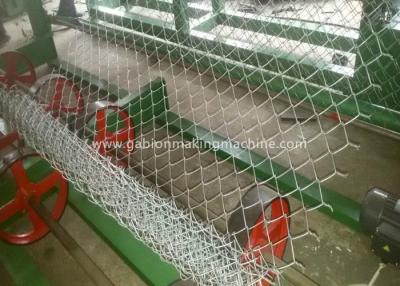 China Professional Chain Link Mesh Machine , Diamond Mesh Fencing Machine For Road for sale
