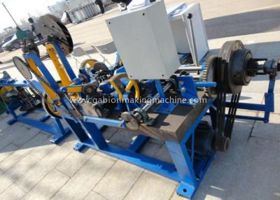 China Express Way Twisted Barbed Wire Making Machine For Hot Dipped Galvanized Wire for sale