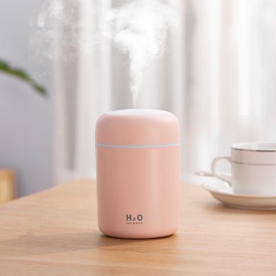 China Colorful cup air humidifier with large capacity for car mounted humidifiers en venta