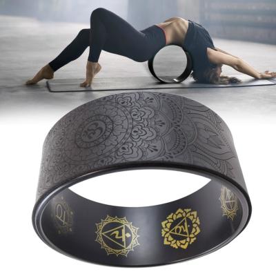 China Rueda auxiliar de la yoga del corcho natural del backbend de la rueda del rodillo de la yoga del modelo de la mandala/rueda del masaje en venta