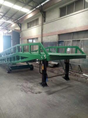China Width 2000mm Mobile Yard Ramp With Manual Hydraulic Pump CE Approval For Truck Loading for sale