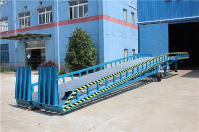 China 8 rampas de cargamento de Ton Mobile Dock Leveler Yard que cargan uso en no existen plataforma fija del muelle en venta