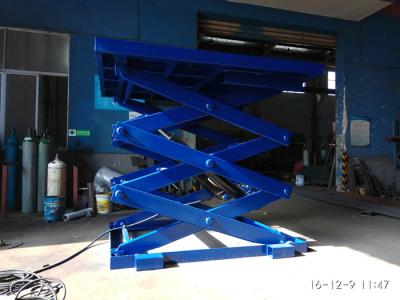 China Reinforced anti skid VRC Small Electric Platform Lift Move Goods To Mezzanine for sale
