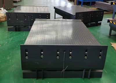 China Hydraulic Loading Dock Leveler With Roll Off Stop Lip 120mm Safety Barrier. for sale