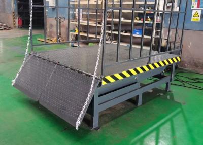 China Hydraulic Dock Lift Scissor Platform 2000*3000mm 4500KG Payload On Warehouse Loading Bay for sale