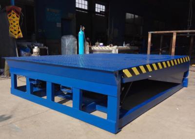 China Customization Forklift Hole 6T Electric Dock Leveler For Unloading  450mm Lip length for sale
