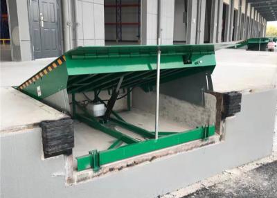 China Hydraulic Dock Ramp Electric Dock Leveler For Factory Warehouse Green for sale