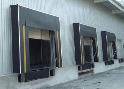 China Sellos y refugios industriales del embarcadero del envase de Warehouse con las rayas amarillas en venta