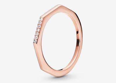中国 多面的なローズGold Clickerの実質のダイヤモンドの婚約指輪1.2mm×8mm Dimension 販売のため