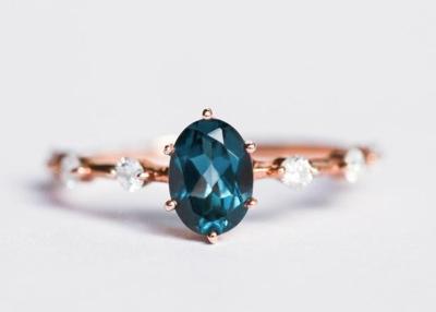 China 1.56ct London Blue Topaz Ring , Oval Shape Diamond Ring Round Cut OEM for sale