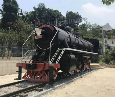 China Welding Large Outdoor Statues / Metal Locomotive Sculpture For Theme Park for sale