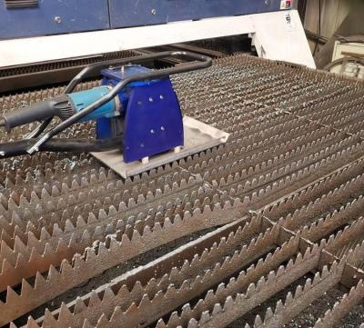 China El laser multiusos de la anchura 220V de 30m m convierte el removedor en escoria sin residuo en venta