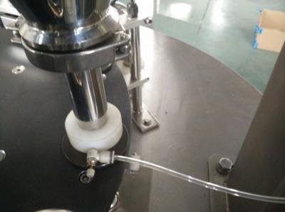 中国 45-50 Per Minute Rotary Coffee Capsule Filling Machine for Capsules 販売のため