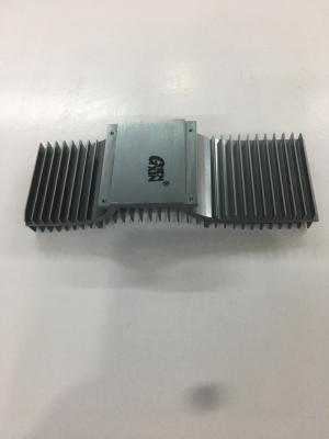 Cina L'espulsione nera d'anodizzazione ha timbrato le parti di alluminio lavora il dispositivo di raffreddamento al tornio di corrispondenza del CPU del metallo in vendita