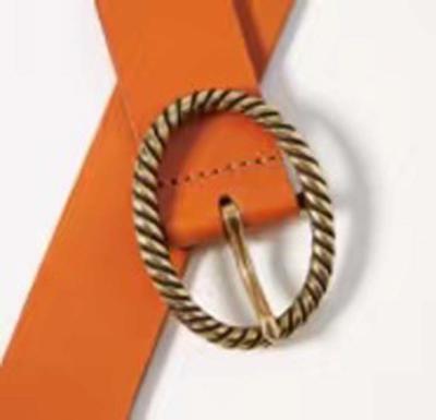 Chine L'ovale forment les accessoires en métal de la boucle des femmes a mélangé la couleur pour la ceinture chausse des vêtements de sac à vendre