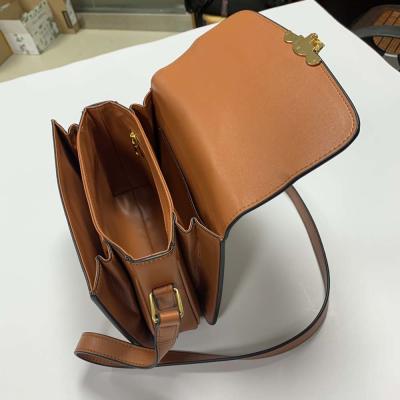 China Artificial Canvas Leather Material 20.2kg/Cm3 Tensile Strength 22x19x10cm for sale