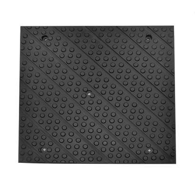 China DURABLE RUBBER MATS FOR RACECOURSE TUNNEL AND RAMP BETTER HORSE PROTECTION for sale