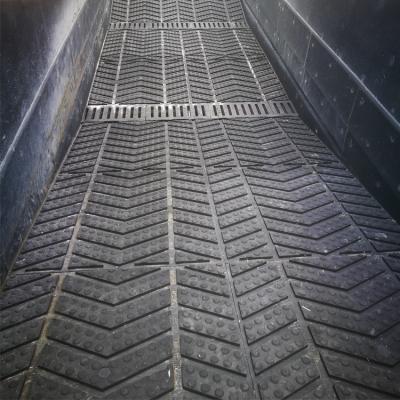 China Custom Rubber Matting For Underpass SBR With 10mm Steel Plate for sale