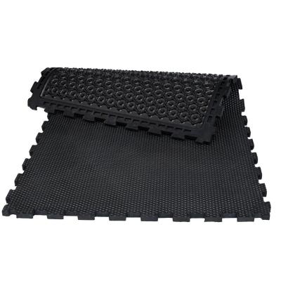 China NR Materials IATF 18mm Rubber Stable Mats  Interlocking Floor Anti Fatigue for sale