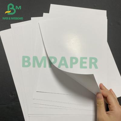China 150gsm 157gsm Chromocoat Paper In Sheet Ream Packing 640 X 900mm 700 X 1000mm for sale