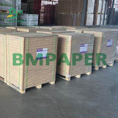 China Jungfrau-rötlich braune Kraftpapier-Packpapier-Rolle für kundenspezifische Verpackungskästen zu verkaufen