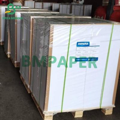 China C2S Gloss Artboard Alto volume de papel branco revestido de dois lados 300g 350g 35