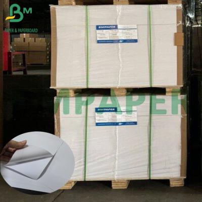 Chine Papier adhésif PP blanc 75um avec 80g de papier liner brillant à vendre