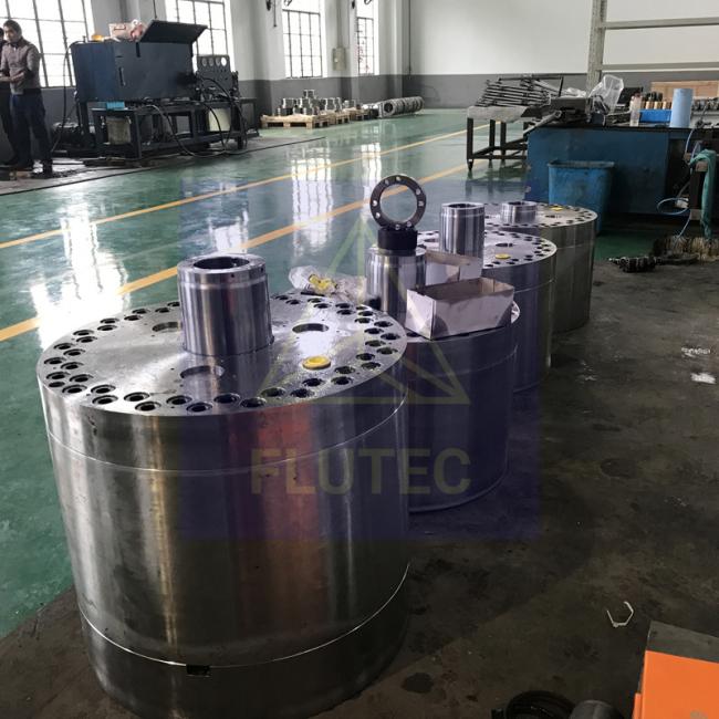 Made in China Factory Custom Made Hollow Piston Cylinder for Bridge Industry