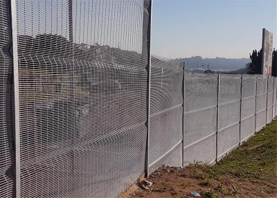 Китай Высокомарочная загородка ячеистой сети высокого уровня безопасности для стены границы продается