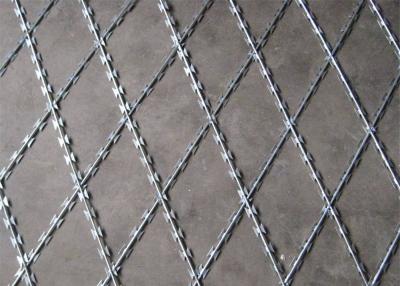 China 50x100mm/100x150mm Welded Razor Mesh for sale