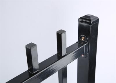Китай Stain Green Powder Hercules Q235 Steel Fencing Panels Falt Top Design продается