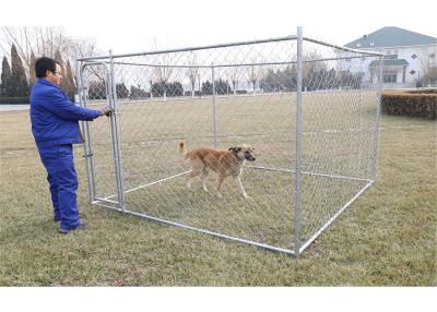 中国 6feet x 10feet x 10feet dog kennel chain link fabric dog fencing panels with optionally covered roof cloth 販売のため