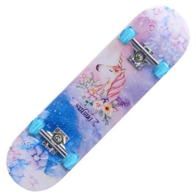 China Seven Layers Maple Custom Complete Skateboards 20cm Width For Adult for sale