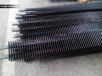 China Austauscher-quadratisches Flossen-Rohr 16Mn 20G 12Cr1MoVG HH Fin Welded Heat zu verkaufen