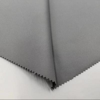 China Grey 600D Polyester Oxford Fabric 900D TPU Waterproof Oxford Fabric com padrão simples tingido à venda