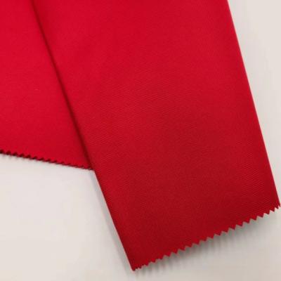 中国 赤いRPET布 600Dポリエステル 58/60インチ 純 PVCコーティング布 衣料品用 販売のため