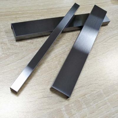 China Hairline Color Stainless Steel Tile Trim 12*2438mm For Decorative Wall for sale