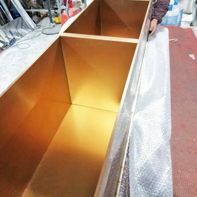 China Armário de parede de aço inoxidável do armário de armazenamento do metal do ODM ISO9001 construído em ameias de aço inoxidável da alcova à venda