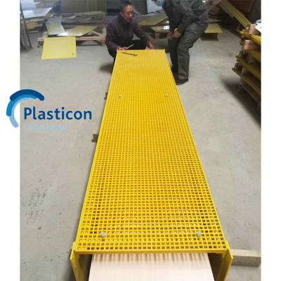 China Yellow Glass Fiber Grating Heavy Duty Fiberglass Grating 1000kg/M2 Load Capacity for sale