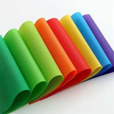 China 70cm Shrink Resistant Non Woven Wrapping Paper 80gsm Breathable for sale