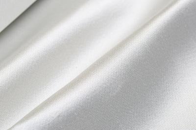 中国 SSとのサテンによって編まれるガラス繊維の布の補強は挿入物をワイヤーで縛る 販売のため