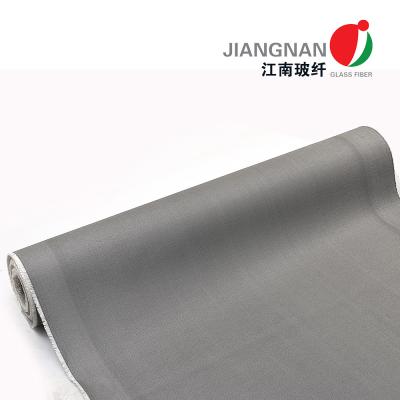 China 0.65mm 650 Stainless Steel Wire Reinforced Polyurethane CoatedFiberglass Fiber Glass Cloth for Fireproof Curtain for sale
