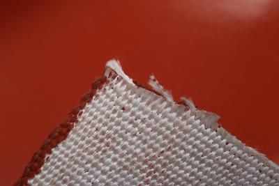 Chine Résistance à hautes températures douce de silicone de tissu lisse industriel de fibre de verre à vendre
