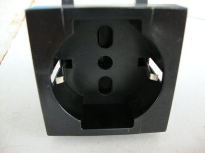 China Standard Plastic Wall Receptacle Electric Power Sockets German Standard for sale