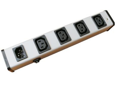 China Multi Funcational Intelligent Power Distribution Unit Power Bar With Circuit Breaker for sale
